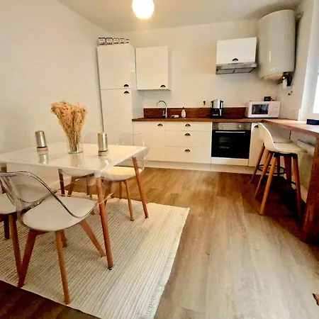 Maison Cosy, Calme , En Plein Centre *